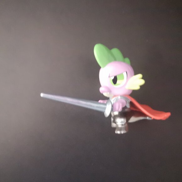 Collection of 8 Unique My Little Pony Action Figurines + Applejack's Bed - Picture 6 of 10